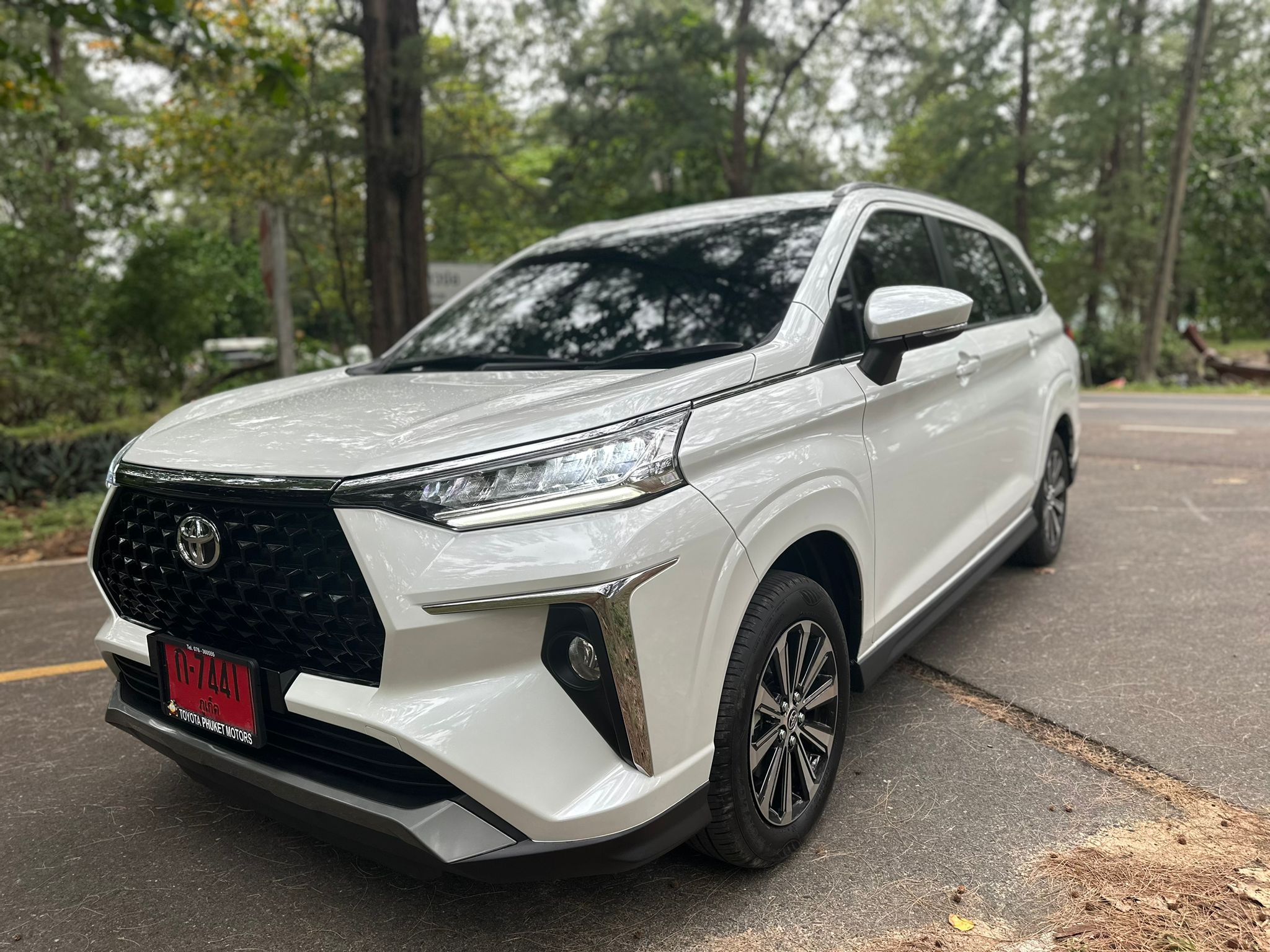 Toyota VELOZ 2024 в аренду на Пхукете