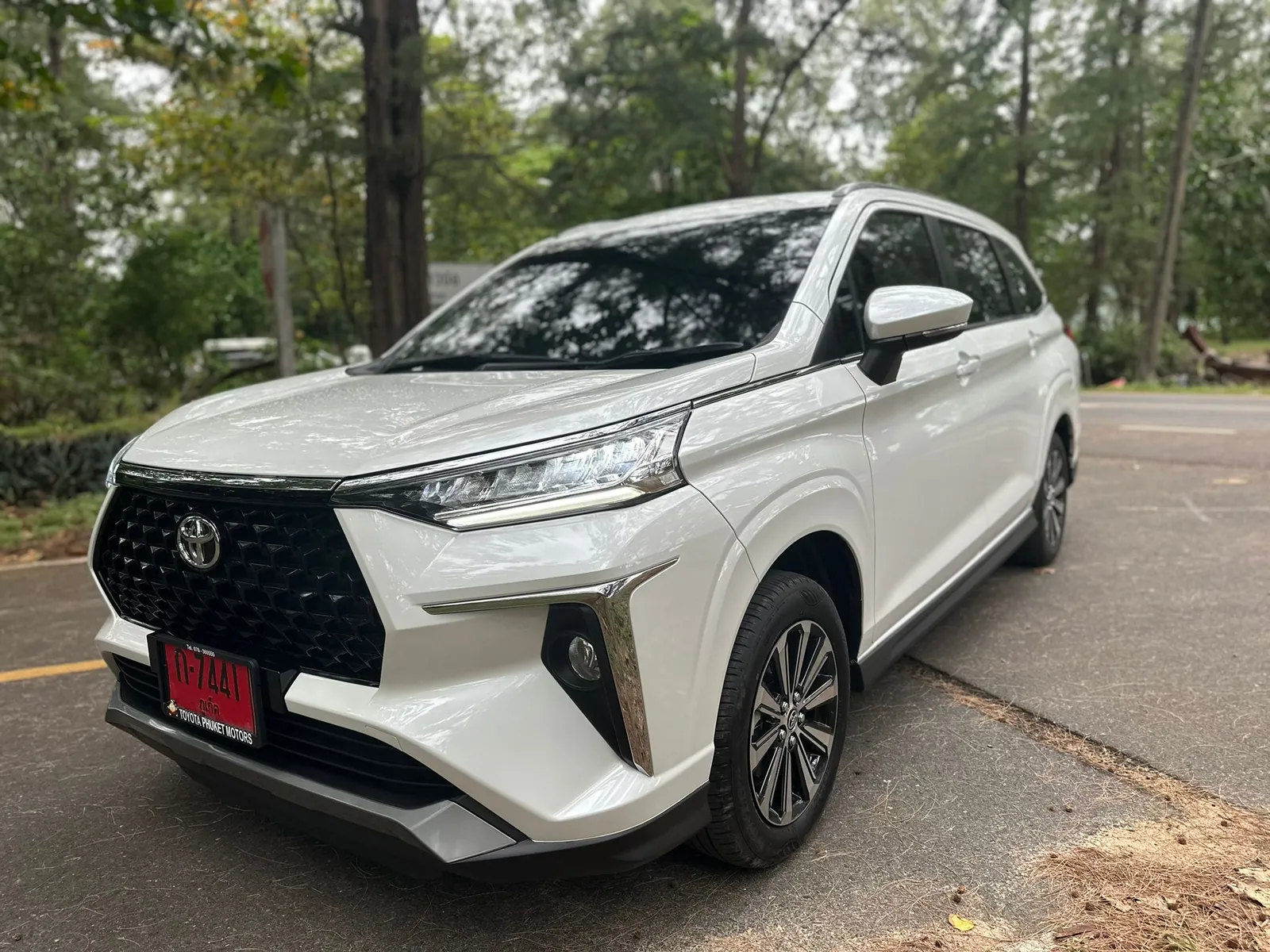 Toyota VELOZ 2024 в аренду на Пхукете