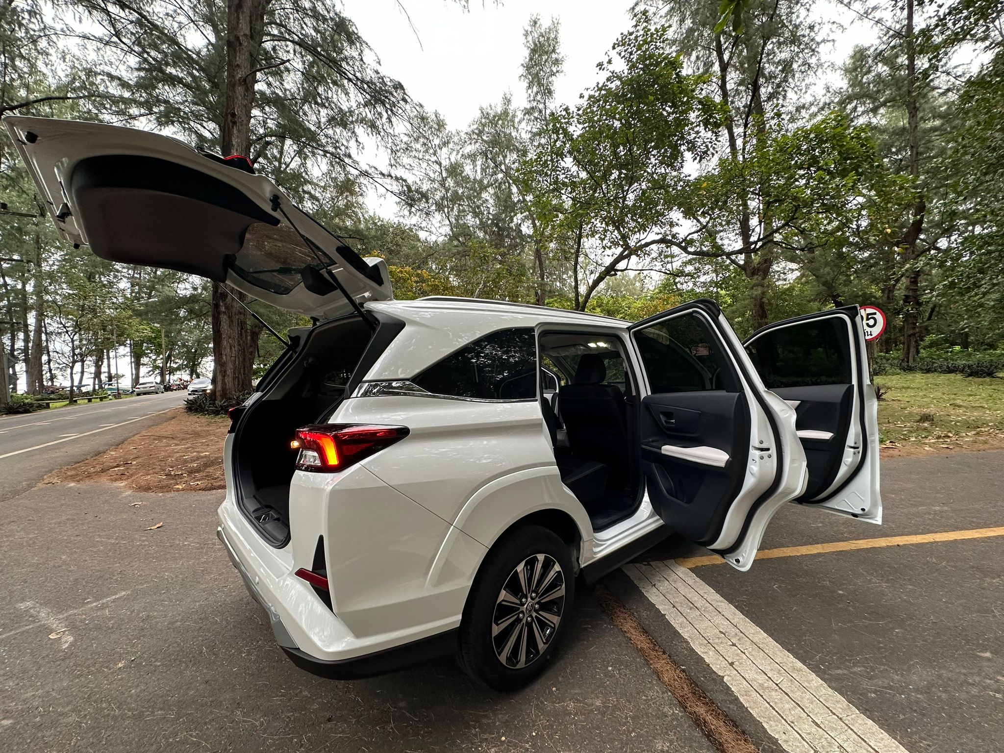 Toyota VELOZ 2024 for rent in Phuket — photo 6