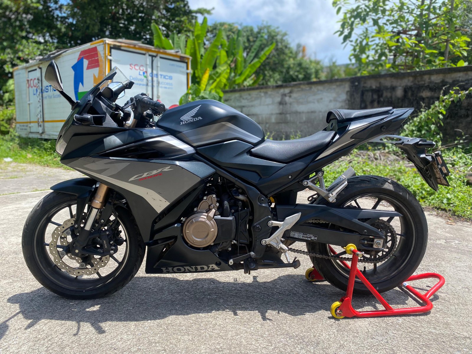 Honda CBR500R 2023 for rent in Phuket — photo 2