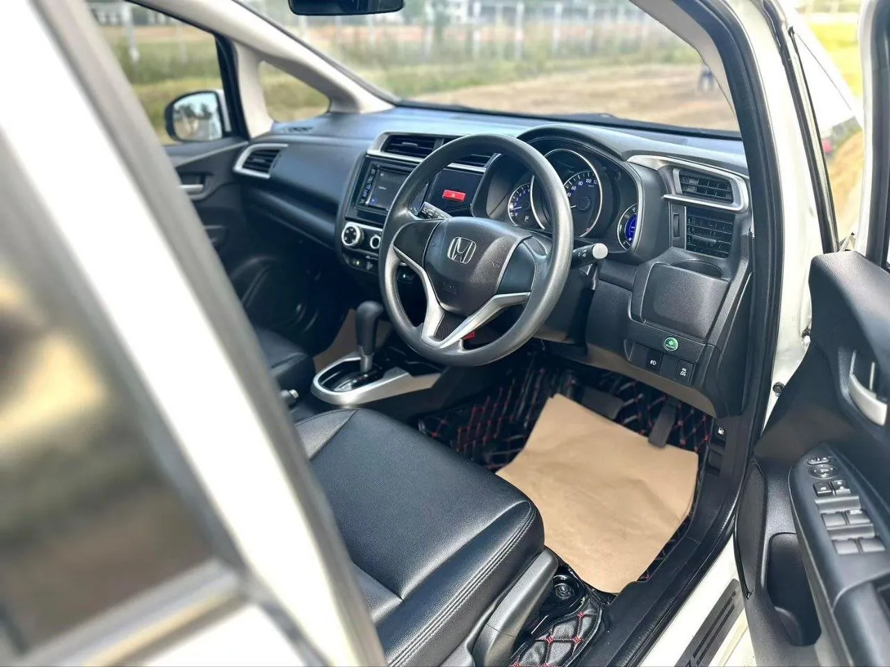 Honda Jazz 2019 в аренду на Пхукете — фото 3
