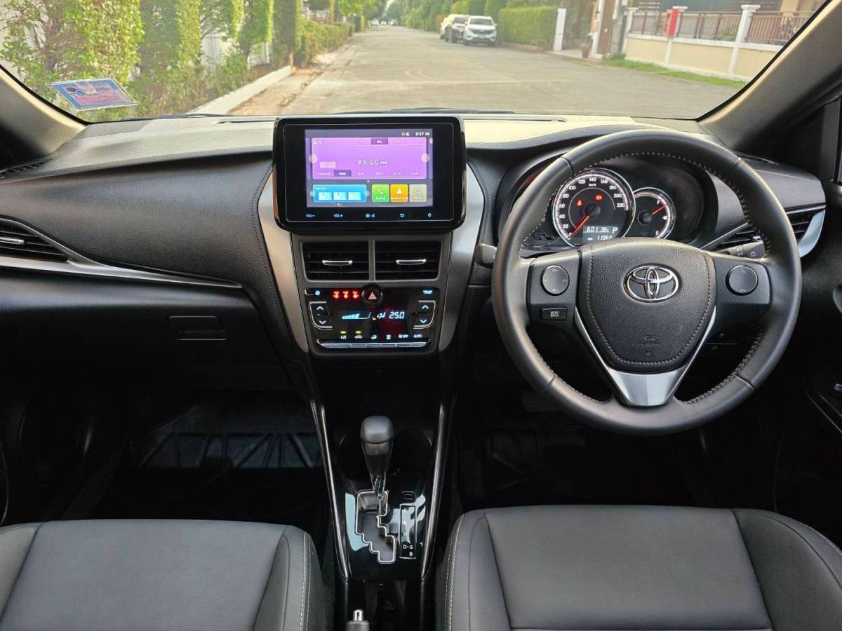 Toyota YARIS 2023 в аренду на Пхукете — фото 5