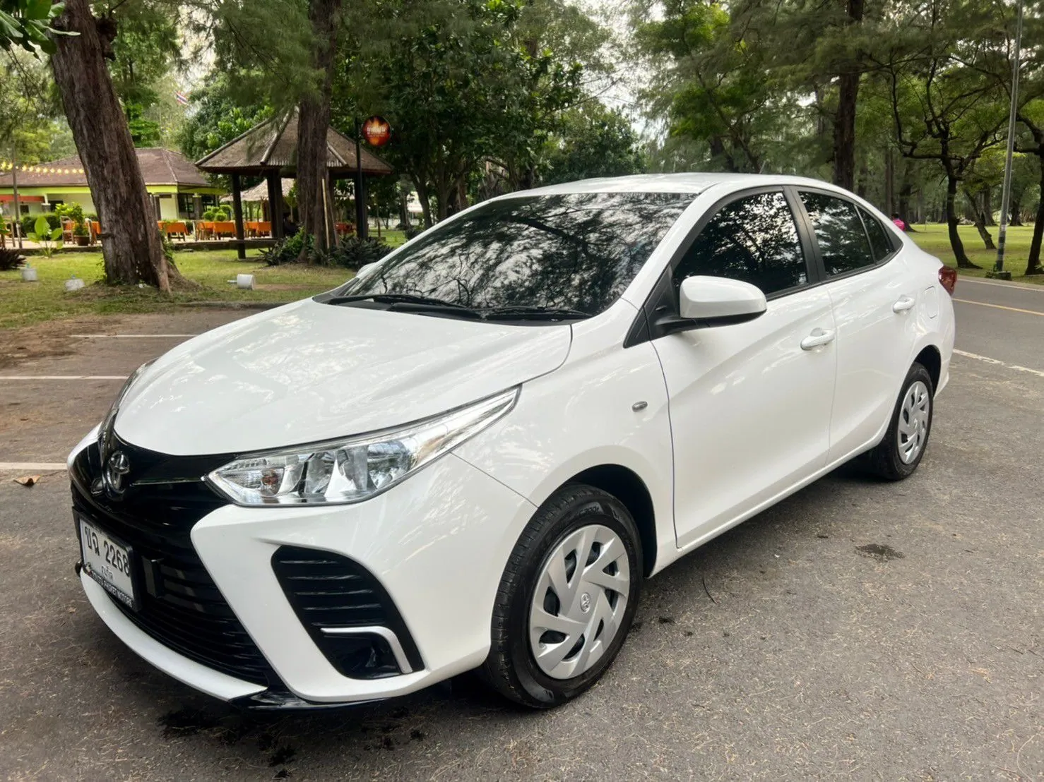 Toyota YARIS 2022 в аренду на Пхукете