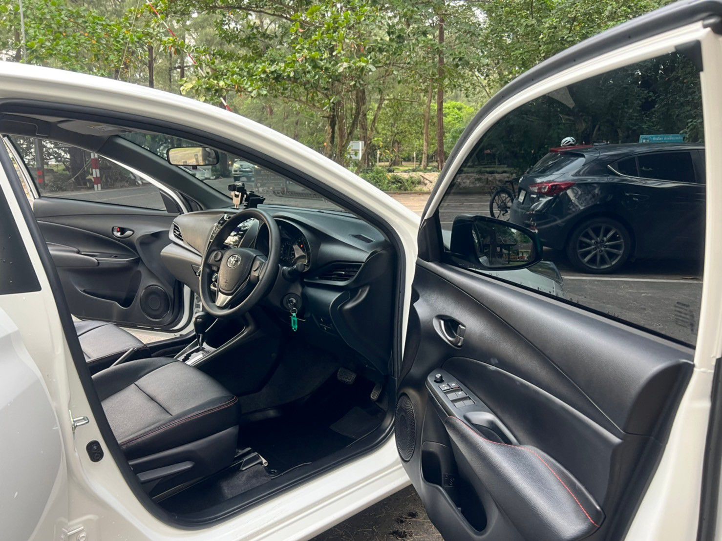 Toyota YARIS 2022 for rent in Phuket — photo 4