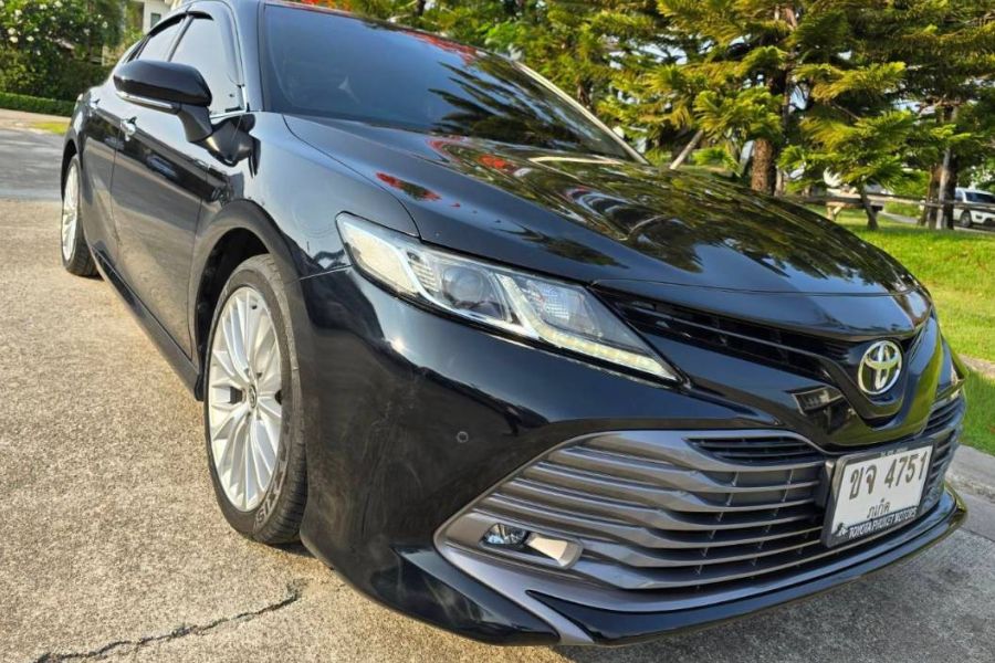 Toyota Camry 2020 в аренду на Пхукете