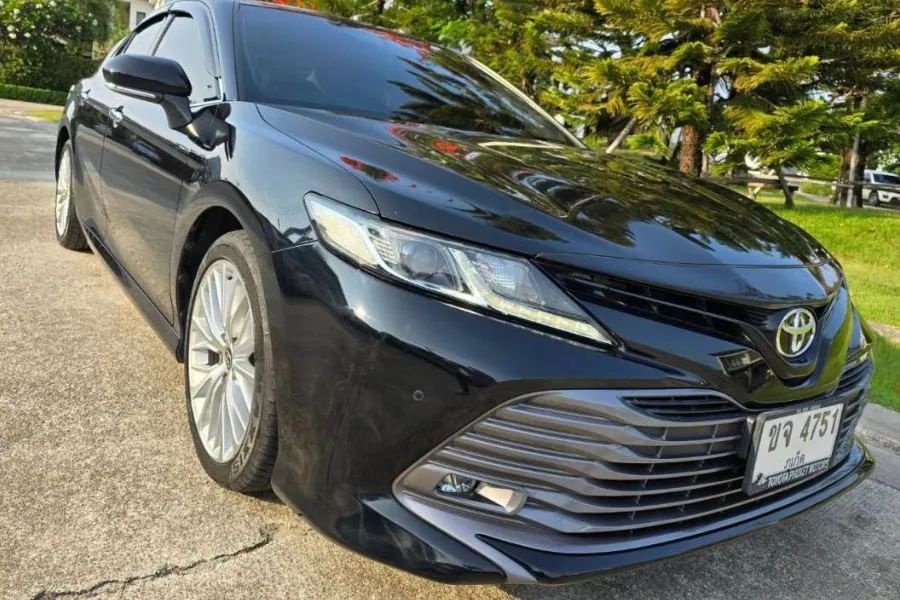 Toyota CAMRY 2020 в аренду на Пхукете