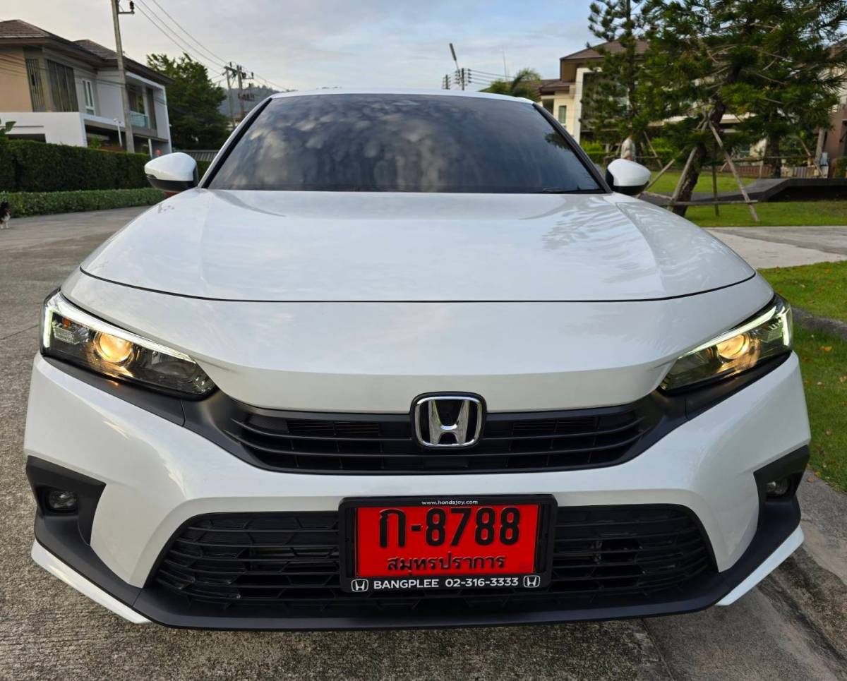 Honda CIVIC 2024 в аренду на Пхукете — фото 2