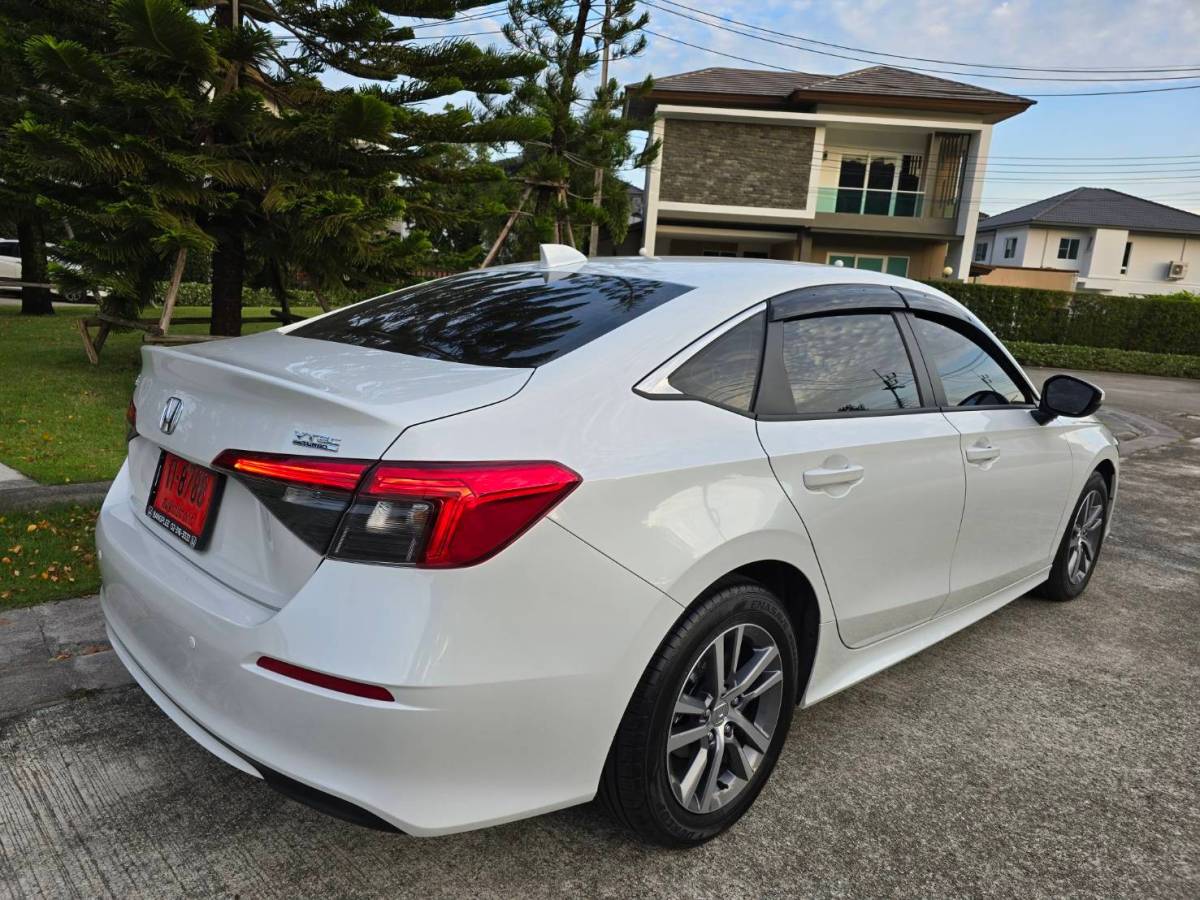Honda CIVIC 2024 в аренду на Пхукете — фото 4