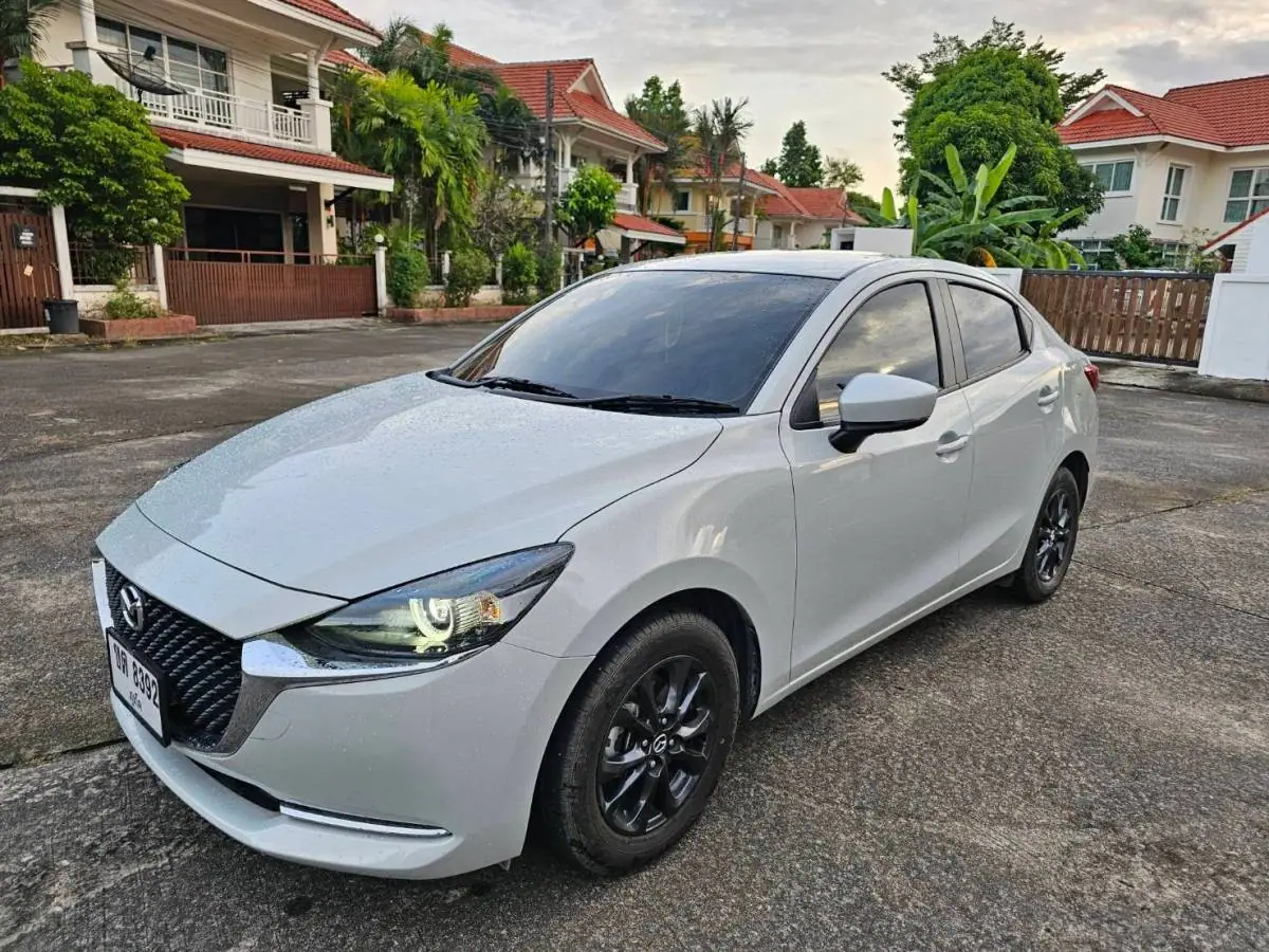Mazda MAZDA2 2023 Белый