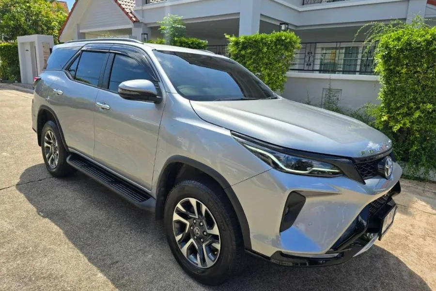 Toyota FORTUNER 2023 в аренду на Пхукете — фото 2