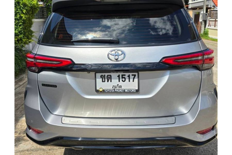 Toyota FORTUNER 2023 в аренду на Пхукете — фото 3