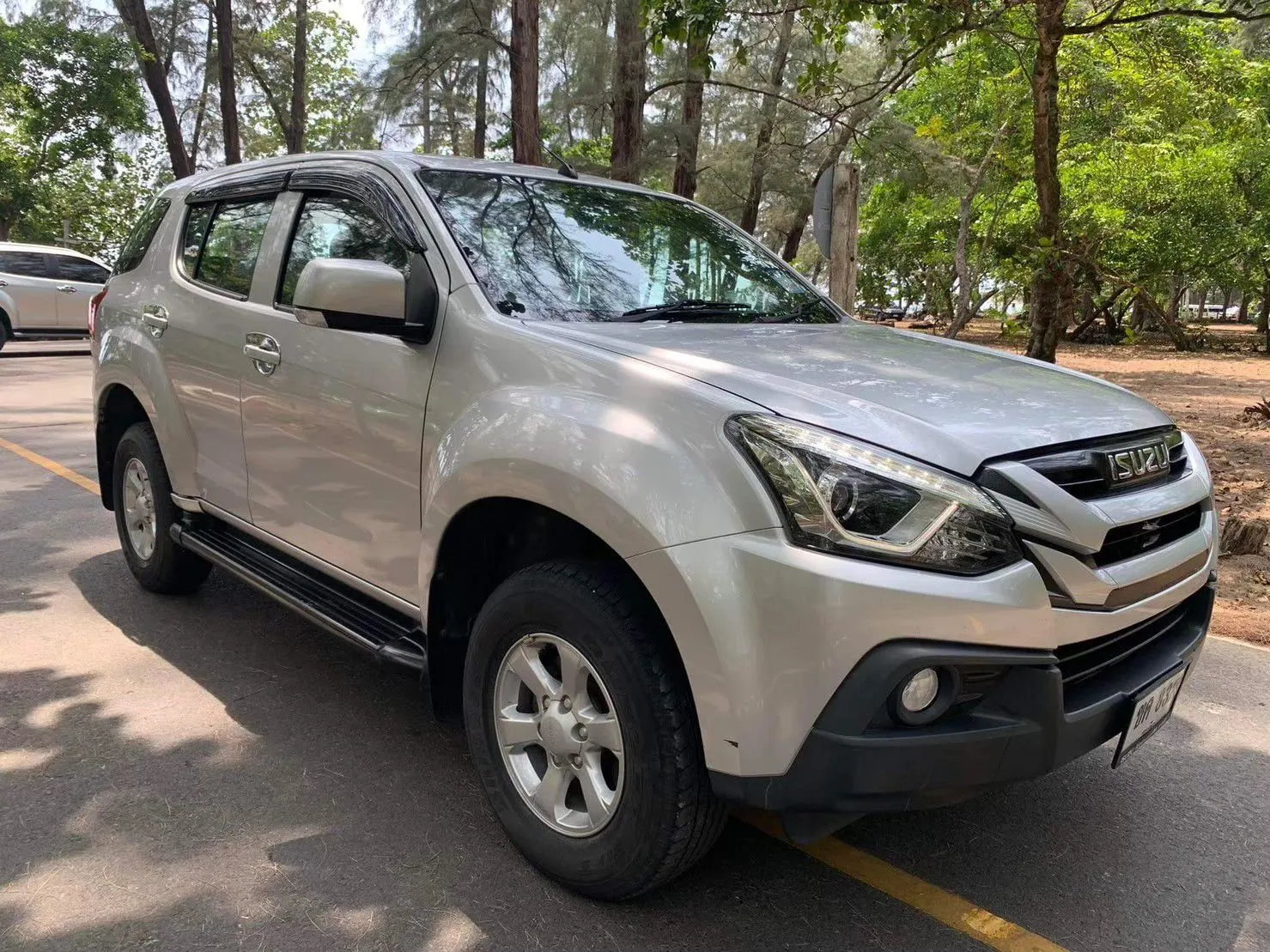 Isuzu MUX 2020 в аренду на Пхукете